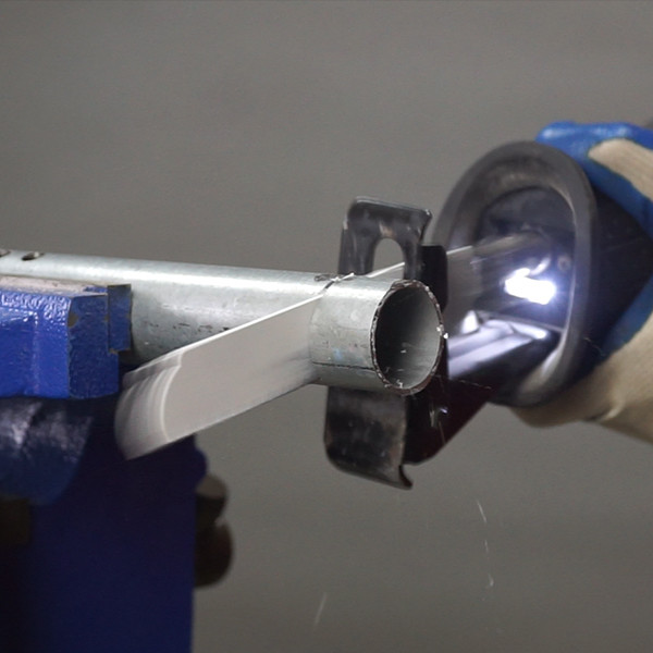 Reciprocating saw blade