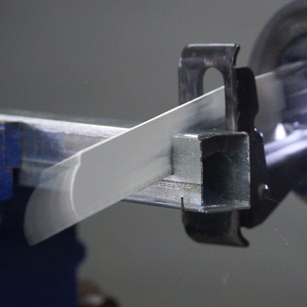 Reciprocating saw blade