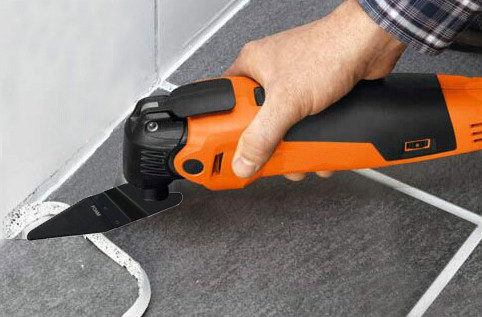 Oscillating saw blade