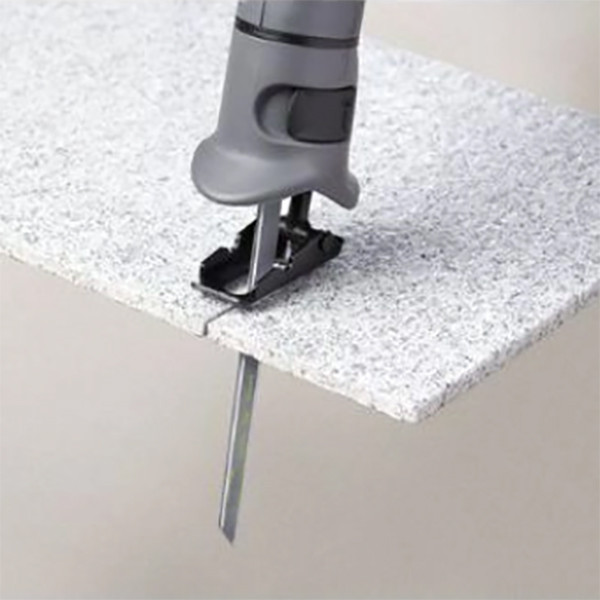 Reciprocating saw blade