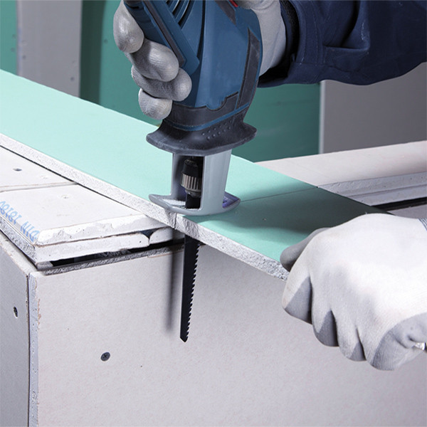 Reciprocating saw blade